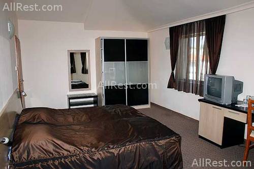 Lola Garden Hotel 17